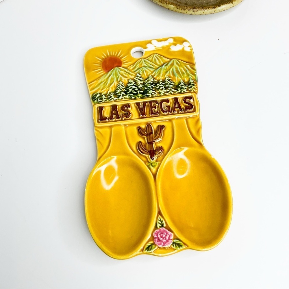 VINTAGE 1970s Las Vegas Souvenir Spoon Rest | Butterscotch Yellow